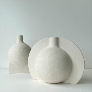 Halo ceramic vase by Karin Amdal